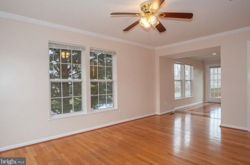 6380 Michael Robert Dr, Springfield VA  22150-1176 exterior