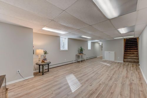 1207 Charlton St, Saint Paul MN  55118-2922 exterior