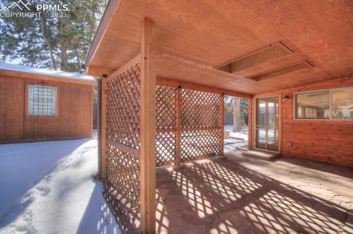 251 Gunnison Ave, Woodland Park CO 80863-1362 exterior