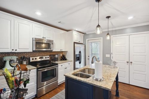 838 Flat Shoals Way, Atlanta GA  30316-2138 exterior