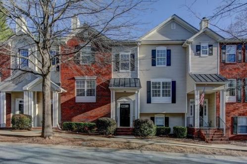 205 Village Square Dr, Holly Springs, GA 30188-7036