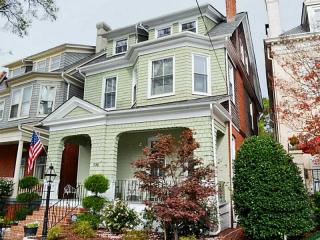 516 Mowbray Arch, Norfolk, VA 23507-2112