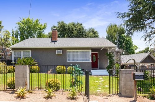 3670 El Sereno Ave, Altadena, CA 91001-3902