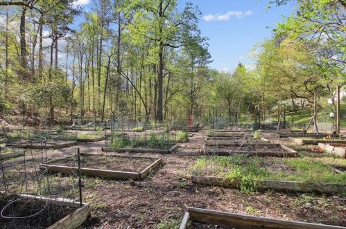 285 Brackenwood Cir, Atlanta GA  30328-2648 exterior