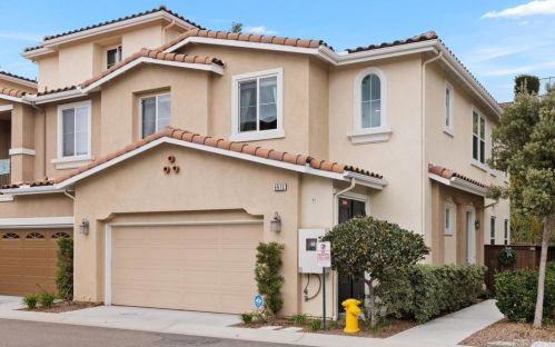 6913 Tourmaline Pl, Carlsbad, CA 92009-5211
