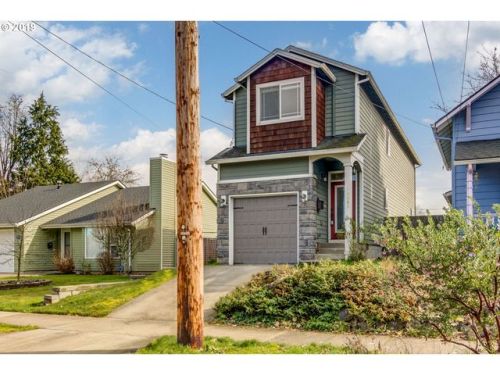10082 Oswego Ave, Portland, OR 97203-1216