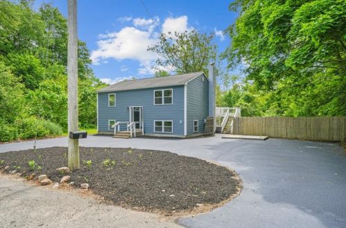 8 Clay St, Hopkinton RI  02804-1602 exterior