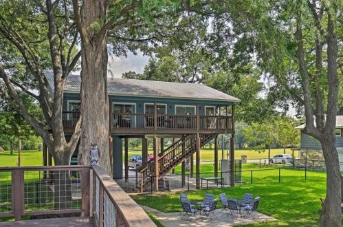 416 Turtle Ln, Seguin TX  78155-3147 exterior
