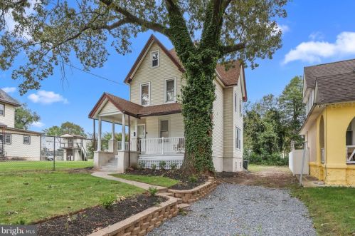 2162 37th St, Camden, NJ 08110-2210