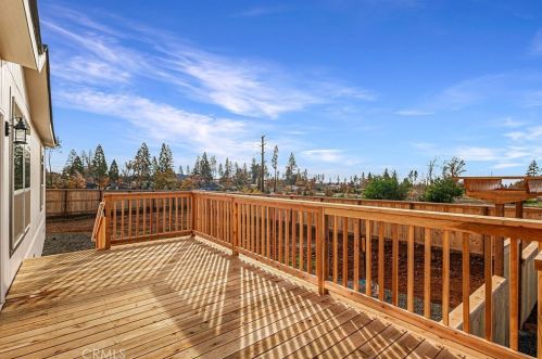 5826 Black Olive Dr, Paradise CA 95969-4900 exterior