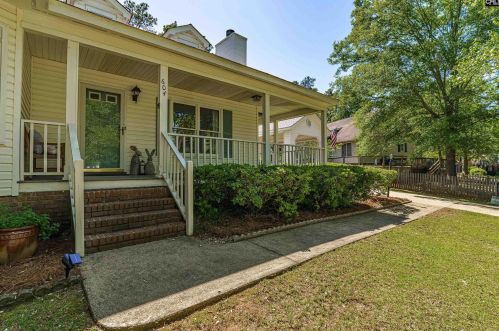 604 Mallard Lakes Dr, Lexington, SC 29072-7821