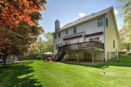 8 Matthew Ct, Dover NJ  07869-1058 exterior