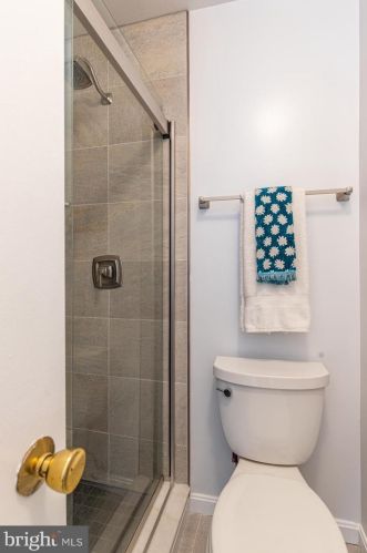 125 Kinsman View Cir, Silver Spring MD 20901-1600 exterior