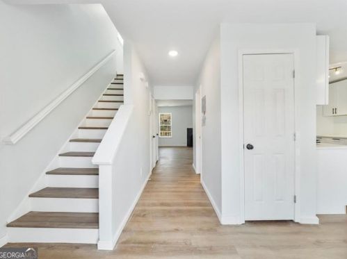 3743 Red Rose Ct, Loganville, GA 30052-2704
