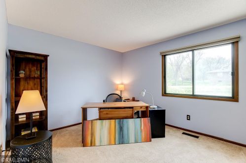 1500 Helmo Ave, Saint Paul MN  55128-5527 exterior