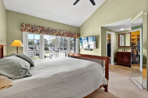 4 Campanero, Irvine CA  92620-1821 exterior