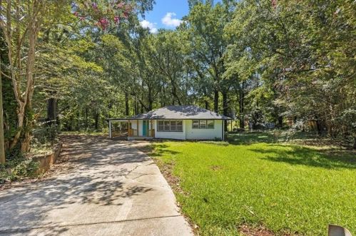 5678 Cypress Dr, Forest Park, GA 30297-4000