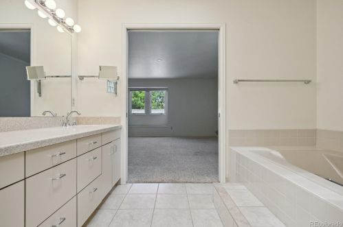 40 Dexter St, Denver CO  80220-4103 exterior