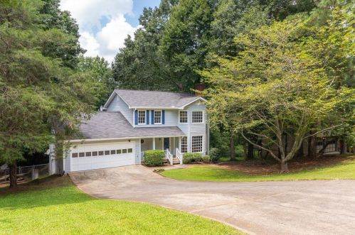 867 Chartley Dr, Lilburn, GA 30047-5409
