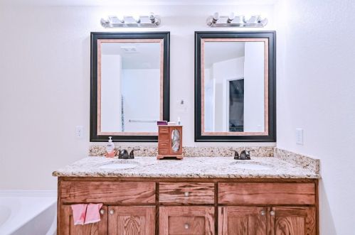 4925 Fitzhugh Ave, Fort Worth TX  76105-4354 exterior