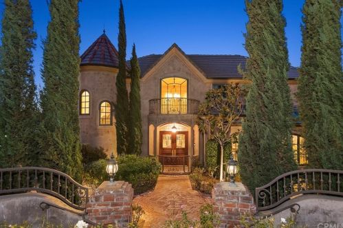 9771 Brier Ln, Santa Ana, CA 92705-1535
