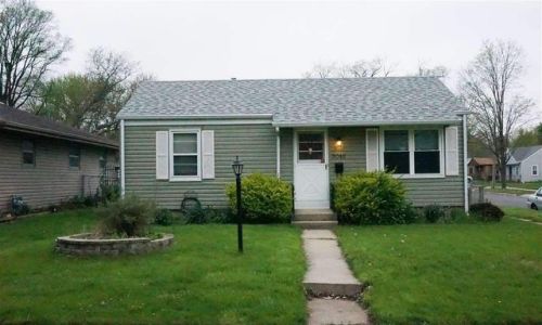 3046 Huffman Blvd, Rockford, IL 61103-3758