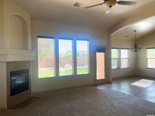 1116 Silver Shadows Dr, Washington, UT 84780-8339