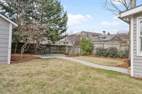 320 Ferguson St, Atlanta GA  30307-2085 exterior