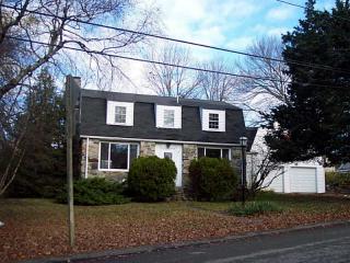 37 Fales Rd, Bristol, RI 02809-1630