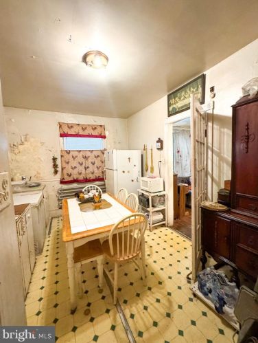 142 53 St, Philadelphia PA 19139-1404 exterior