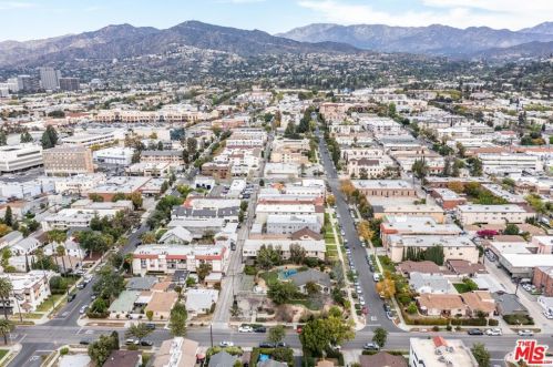 129 Cedar St, Glendale CA  91205-1207 exterior