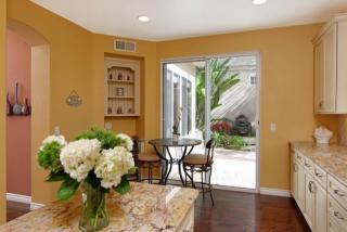 7162 Pintail Dr, Carlsbad, CA 92011-5043