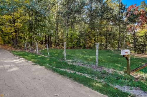 1115 Dry Pond Ln, Holly Springs, GA 30114-4449