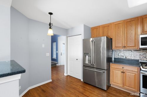 3126 Crystal Rock Rd, Naperville IL  60564-8241 exterior