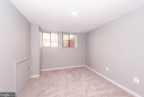 5612 Thicket Ln, Columbia MD  21044-2527 exterior