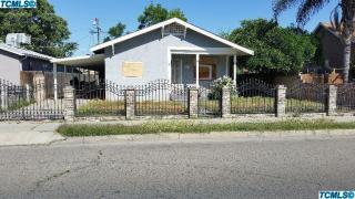 231 3rd Ave, Visalia, CA 93291-3718