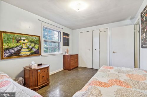 10905 Oakwood St, Silver Spring MD 20901-1238 exterior