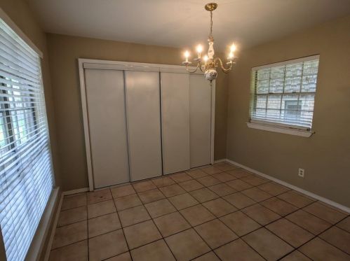 6922 Galemeadow Cir, Dallas TX  75214-1819 exterior