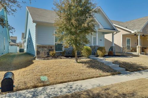 10961 Colonial Heights Ln, Fort Worth, TX 76179-5317