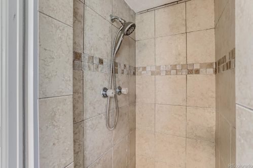 706 Troy Ct, Aurora CO 80011-6641 exterior