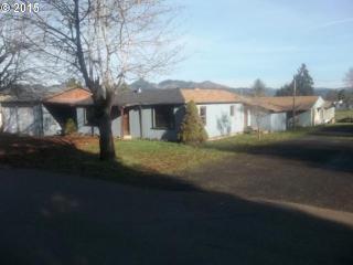 494 Anne St, Yoncalla OR  97499-9636 exterior