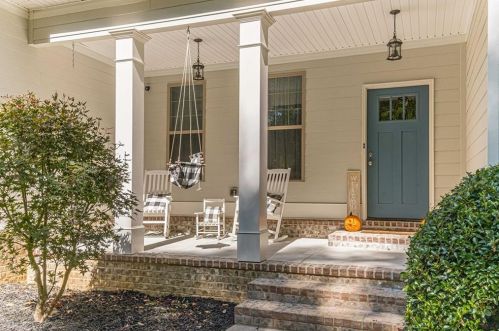 95 Gum Creek Cir, Oxford, GA 30054-2735