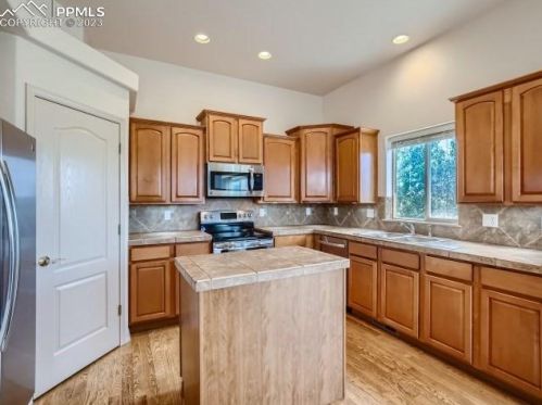 784 Saber Crk Dr, Woodmoor CO 80132-6060 exterior