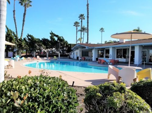 2550 Pacific Coast Hwy, Torrance CA  90505-7045 exterior