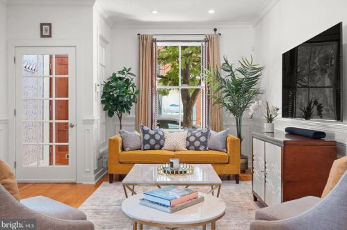 532 22nd St, Philadelphia PA 19140-4703 exterior