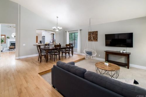 1306 Calle Scott, Encinitas, CA 92024-5531
