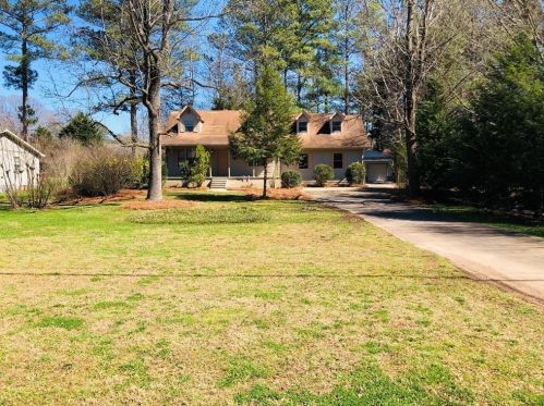 5150 Twin Oak Dr, Holly Springs, GA 30188-4015