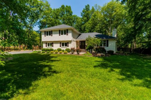 22 Prospect Ave, Bridgewater, NJ 08807-2040