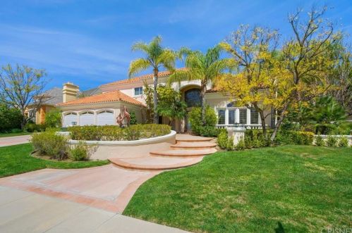 5366 Collingwood Cir, Calabasas, CA 91302-3137