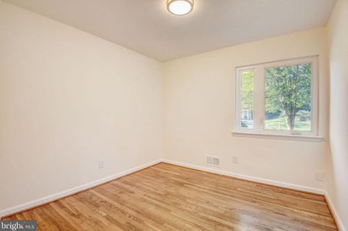 1606 Northcrest Dr, Silver Spring MD 20904-1456 exterior